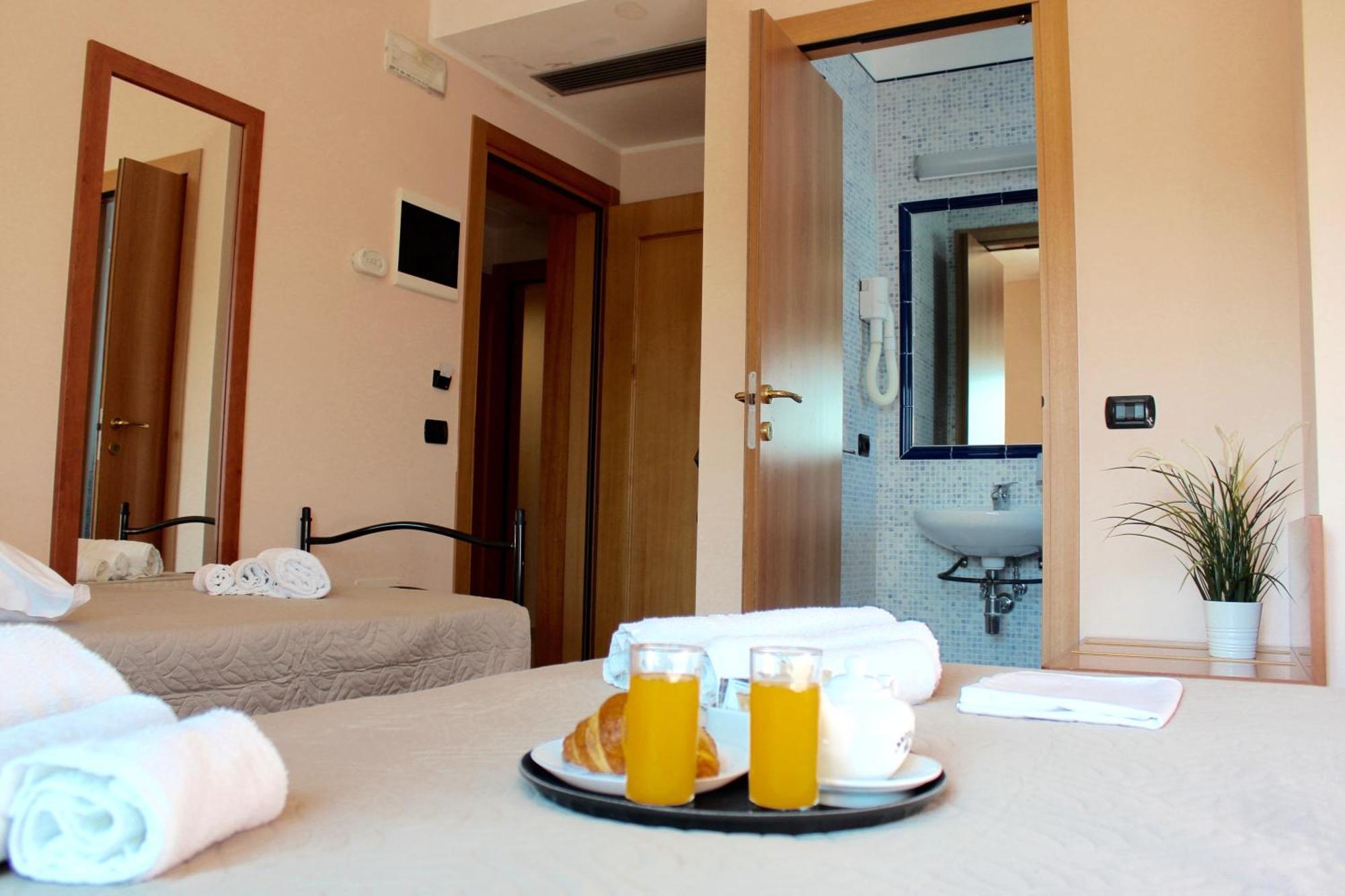 Hotel Jole Cesenatico Exterior photo